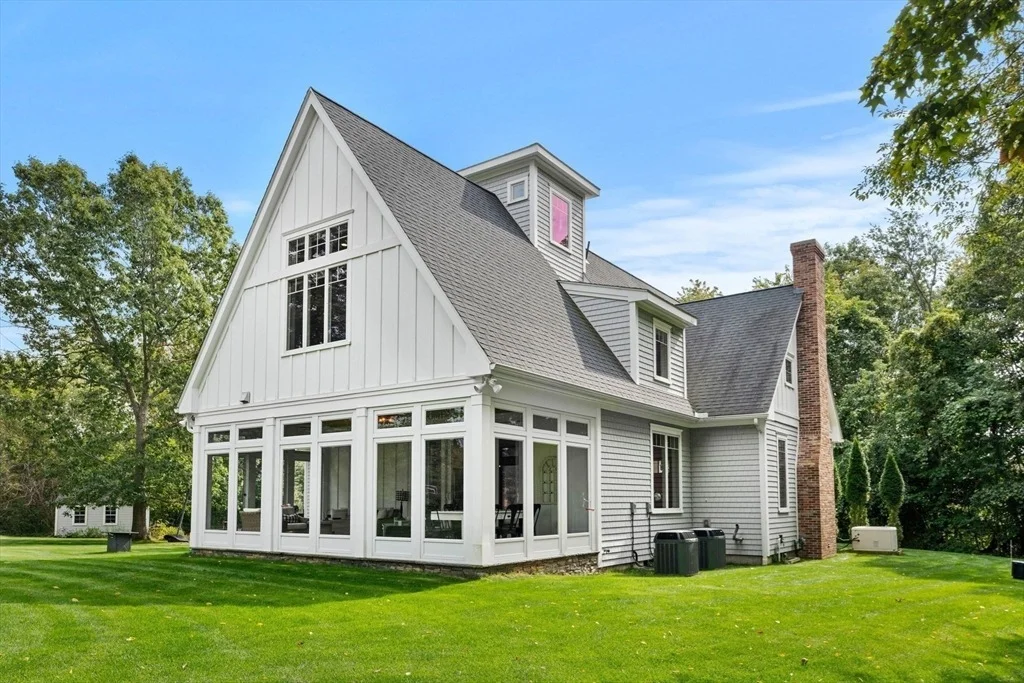 Photo of 2 Riverview Hill