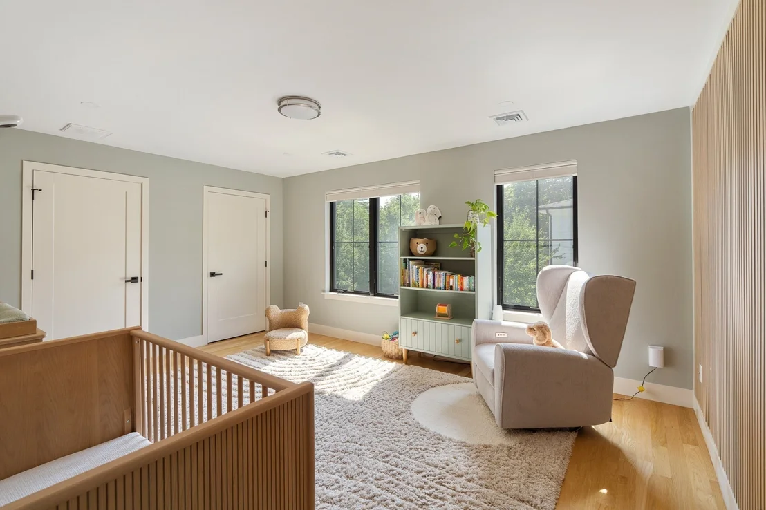 Photo of 32 Lantern Ln