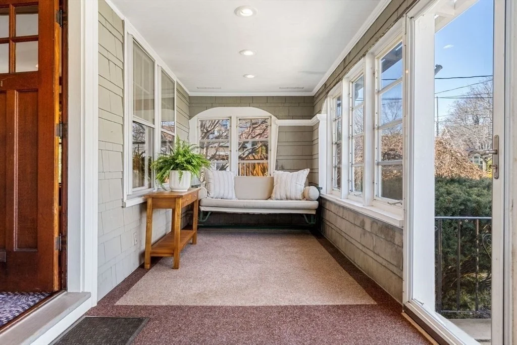 Photo of 18 Winthrop Ave