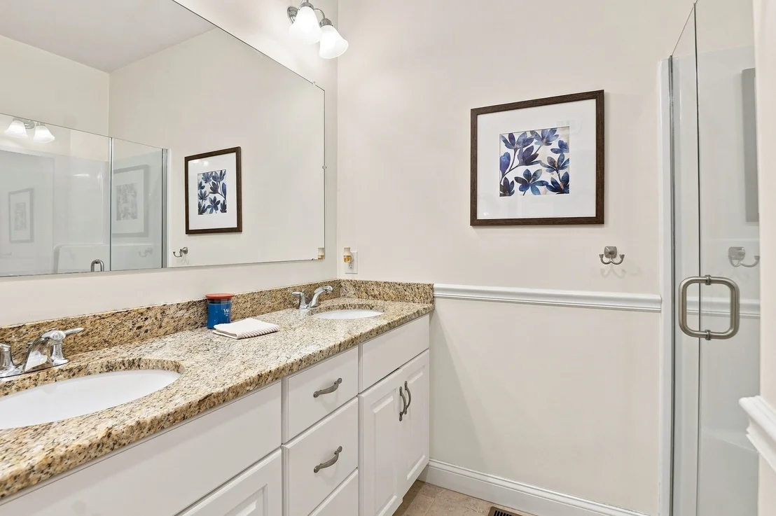 Photo of 33 Skyview Drive