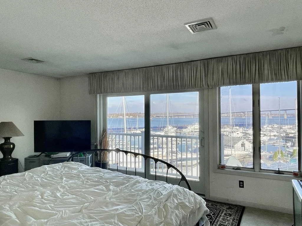 Photo of Unit 6604 at 700 Shore Dr