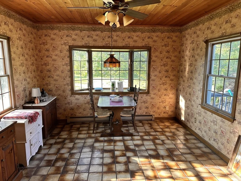 Photo of 1028 Tinkham Rd