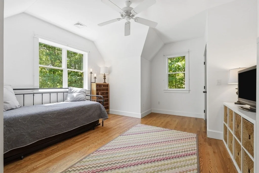 Photo of 409 Henry St