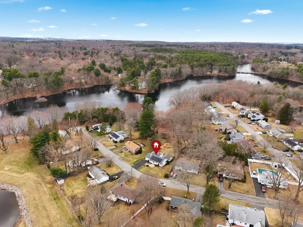 Photo of 223 Edgewater Drive