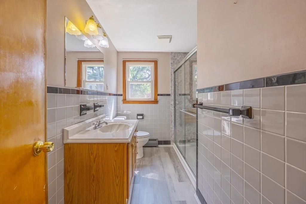 Photo of 121 Donlyn Drive