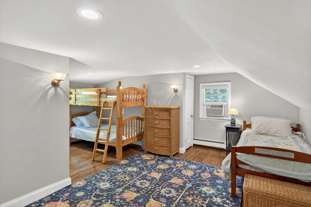 Photo of 4 Forsythia Dr