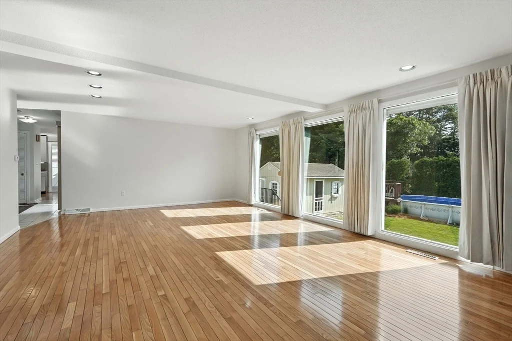 Photo of 233 Basil Rd