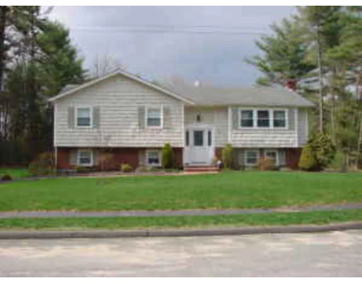 Photo of 2 Puritan Rd