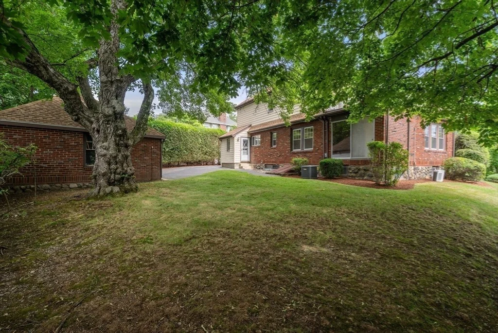 Photo of 16 Douglas Road