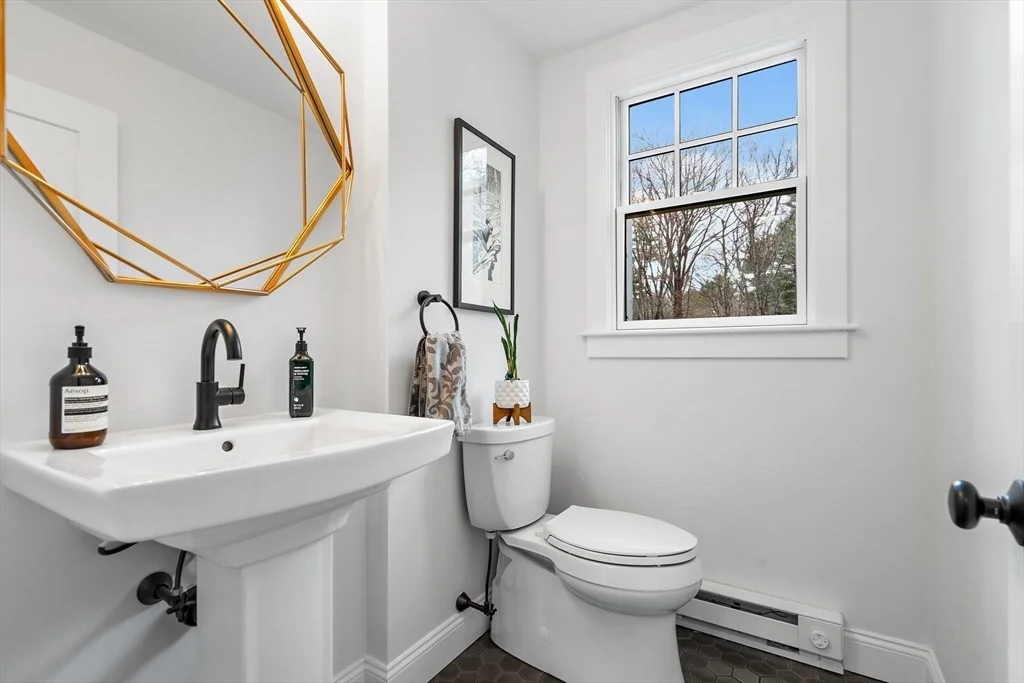 Photo of 103 Peabody Dr