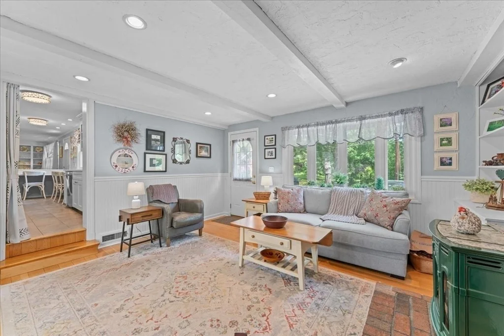 Photo of 579 Walnut St