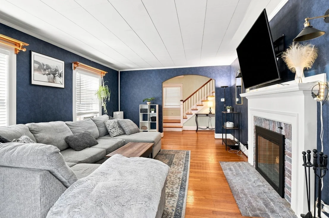 Photo of 43 Klebart Avenue