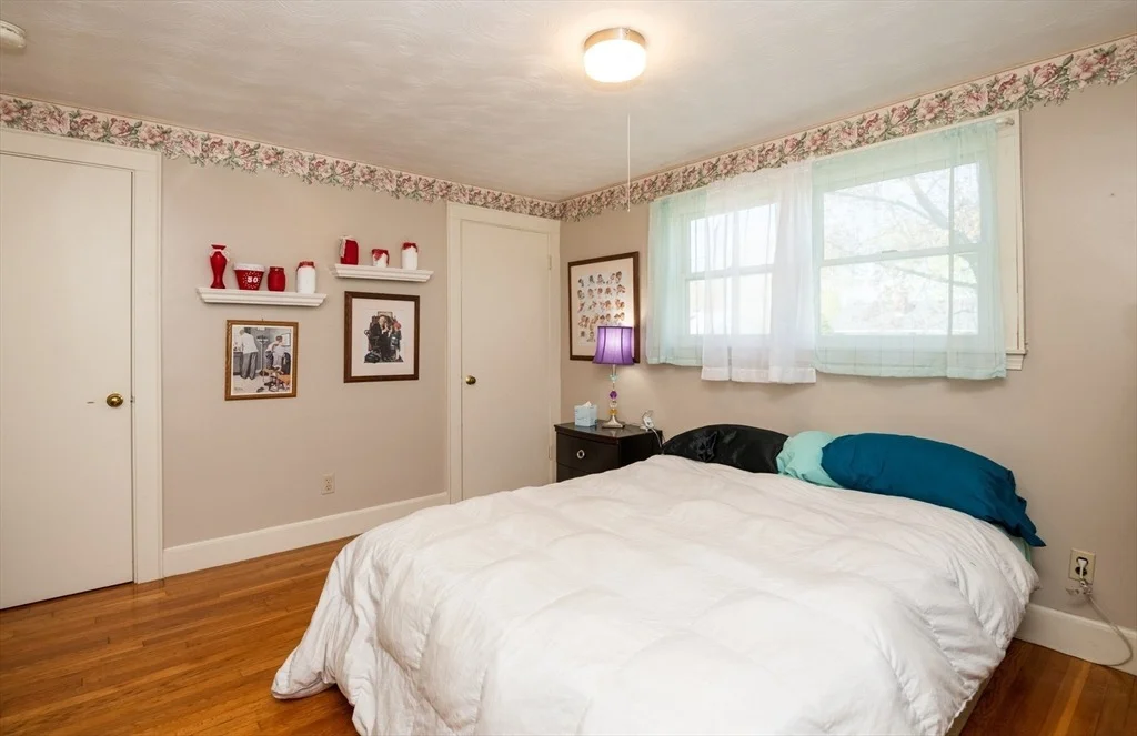 Photo of 9 Macarthur Blvd