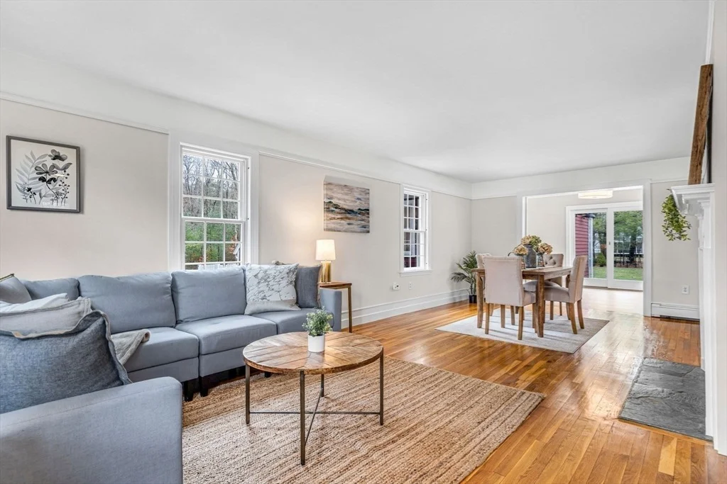 Photo of 648 Stow Rd