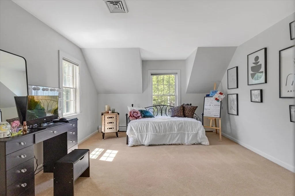 Photo of 442 Bay Lane