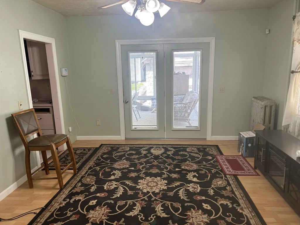 Photo of 5 Utica Dr