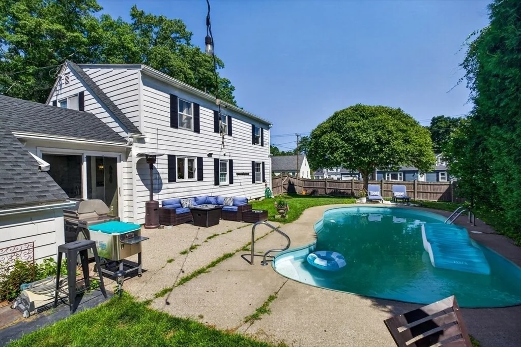 Photo of 20 Westernview Cir