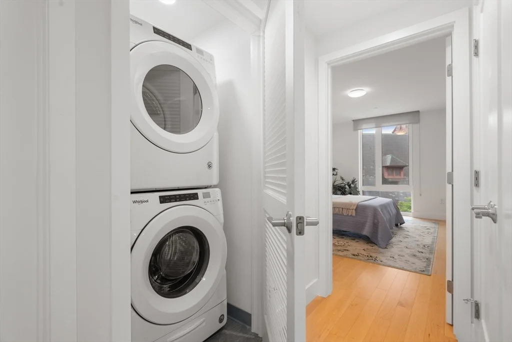 Photo of Unit 302 at 7 Beech Street