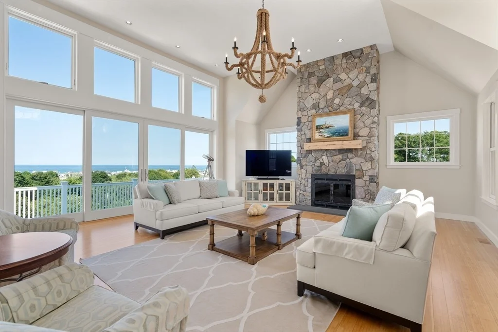 Photo of 18 Holly Hill Circle
