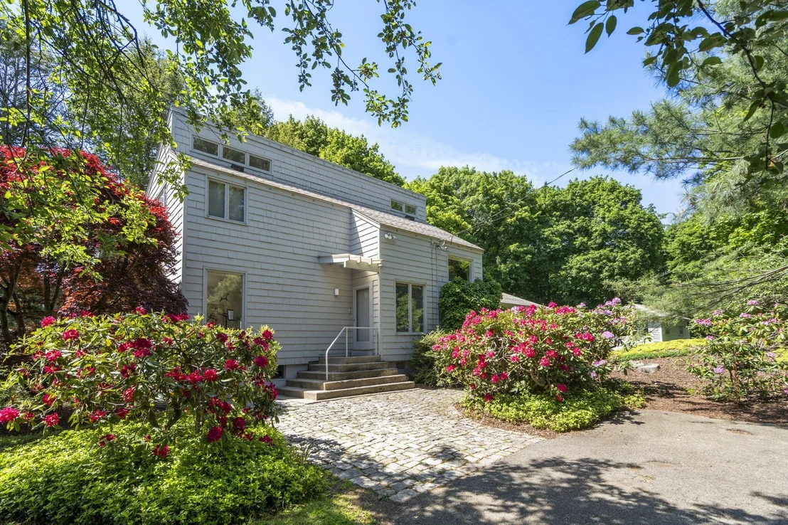 Photo of 287 Glen Rd