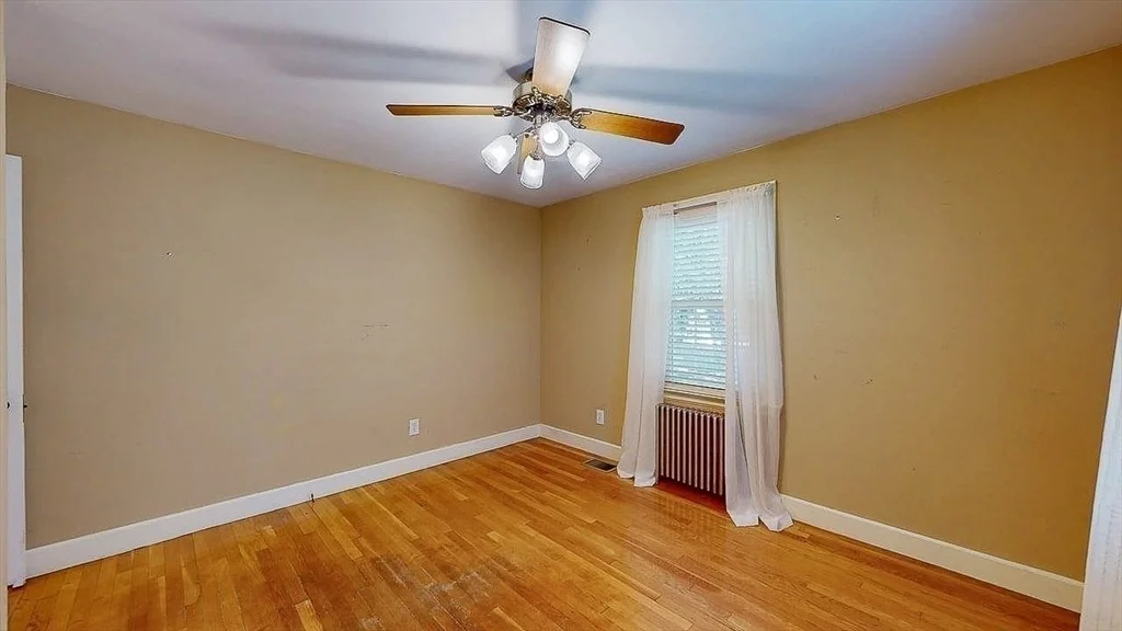 Photo of 14 Housatonic St