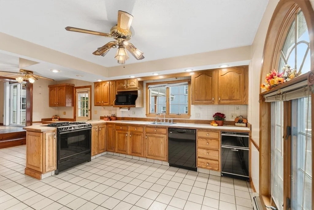 Photo of 33 Springdale Ave
