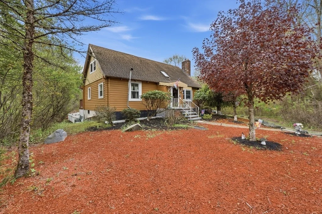 Photo of 35 Chestnut Dr