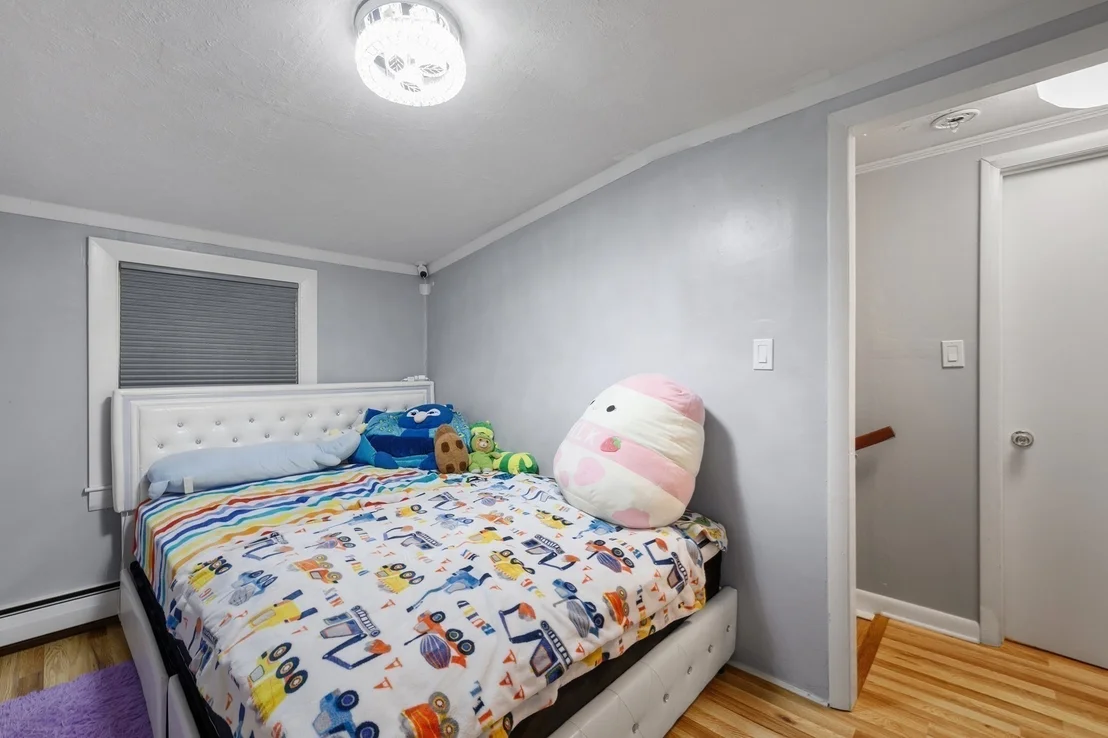 Photo of 31 Endicott St.
