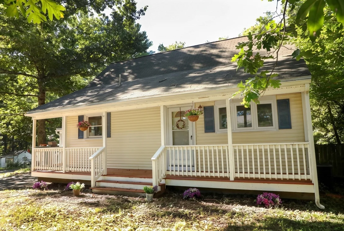 Photo of 19 Fieldcrest Ter