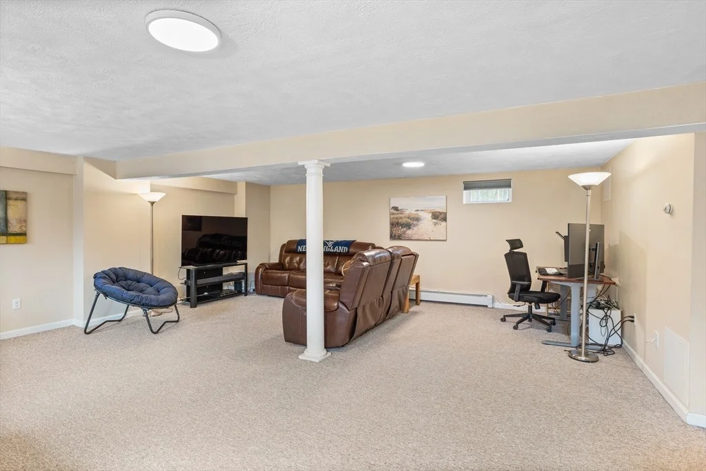 Photo of 10 Lincoln Drive