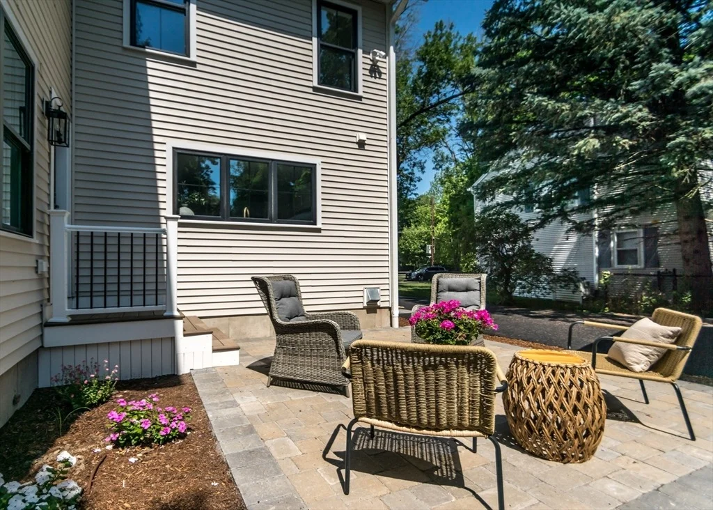 Photo of 38 Hillcroft Road