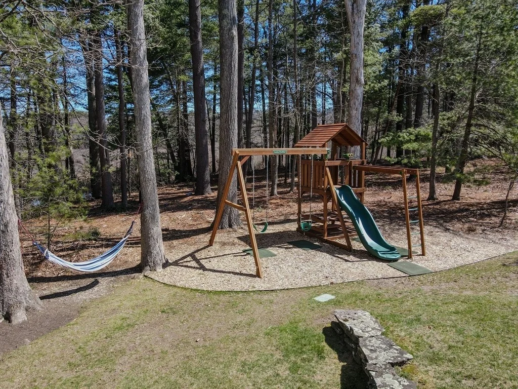 Photo of 31 Hunt Dr