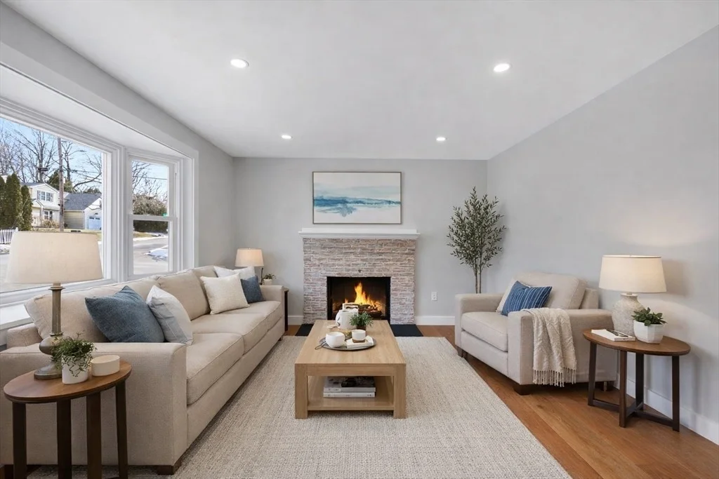 Photo of 38 Conlyn Ave