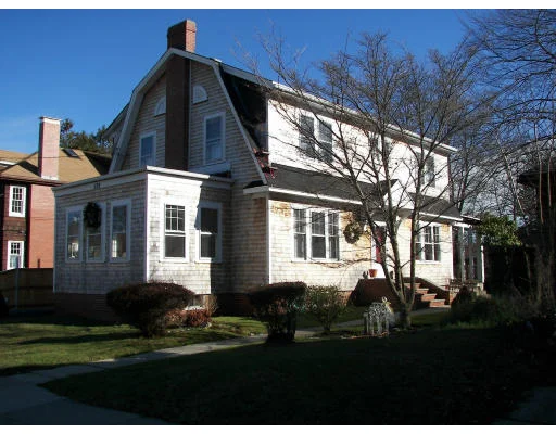 Photo of 839 Madison St