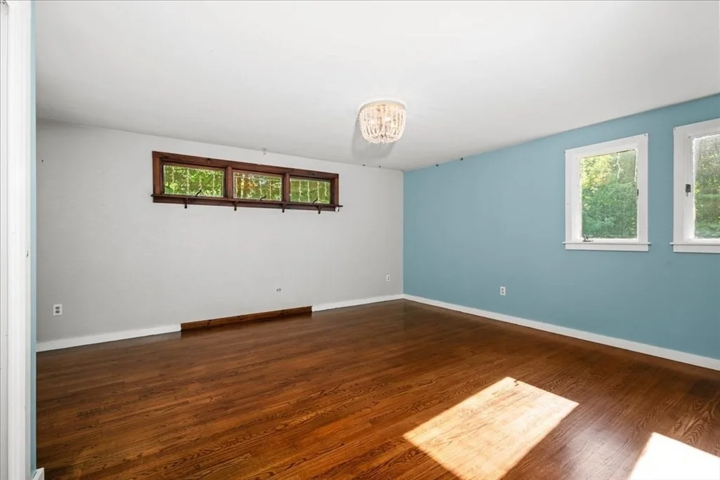 Photo of 39 Westview Ter