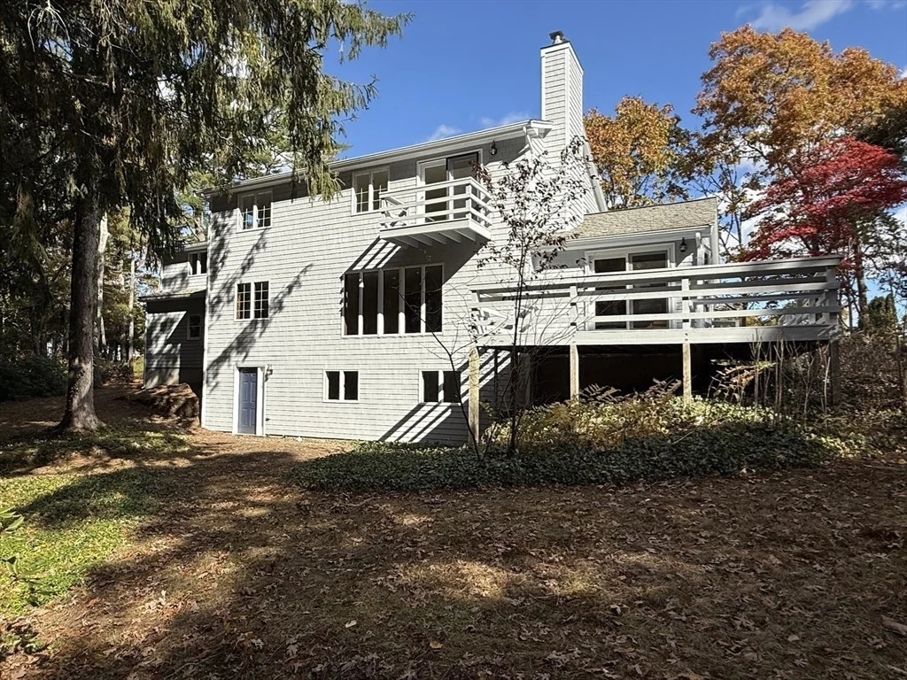 Photo of 1 Pine Tree Dr