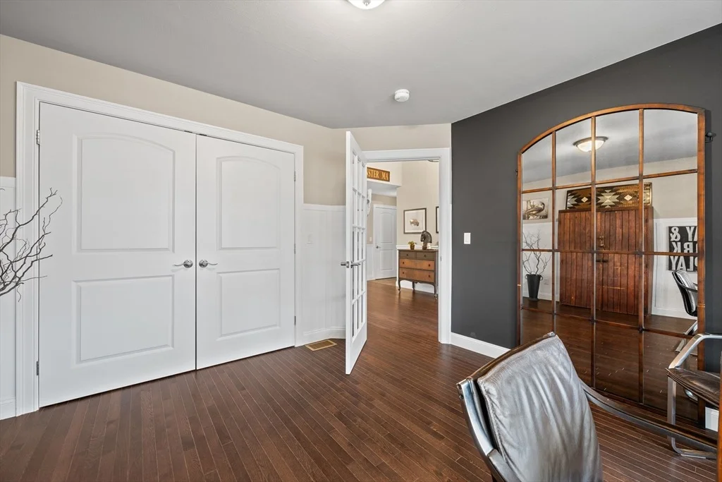 Photo of 22 Heritage Ln