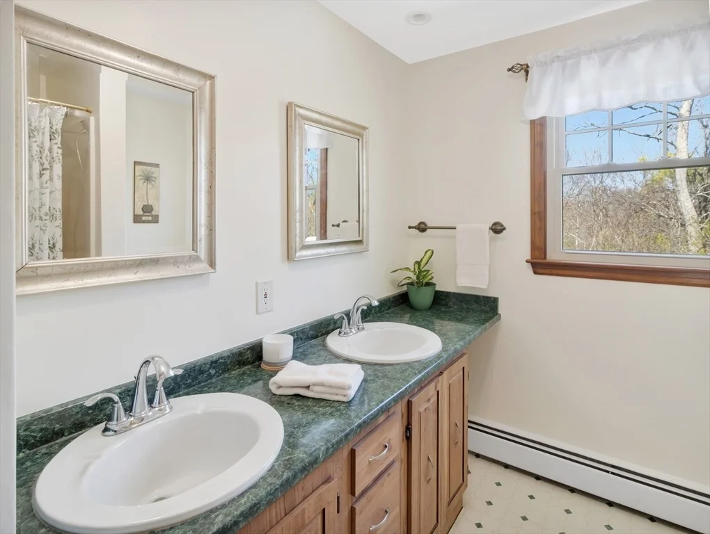 Photo of 15 Riverside Dr