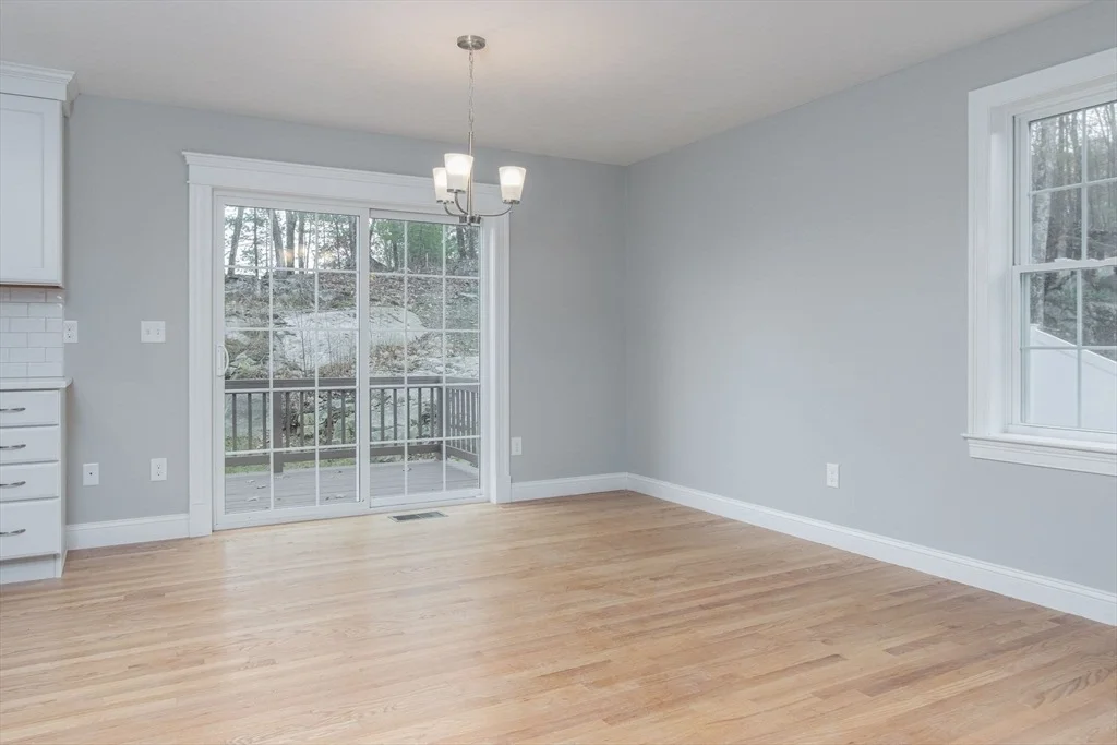 Photo of 15 Oriole Dr