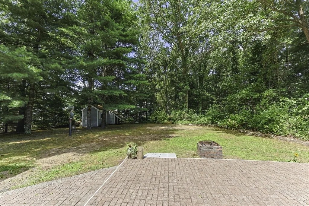 Photo of 5 Carl Gardner Rd