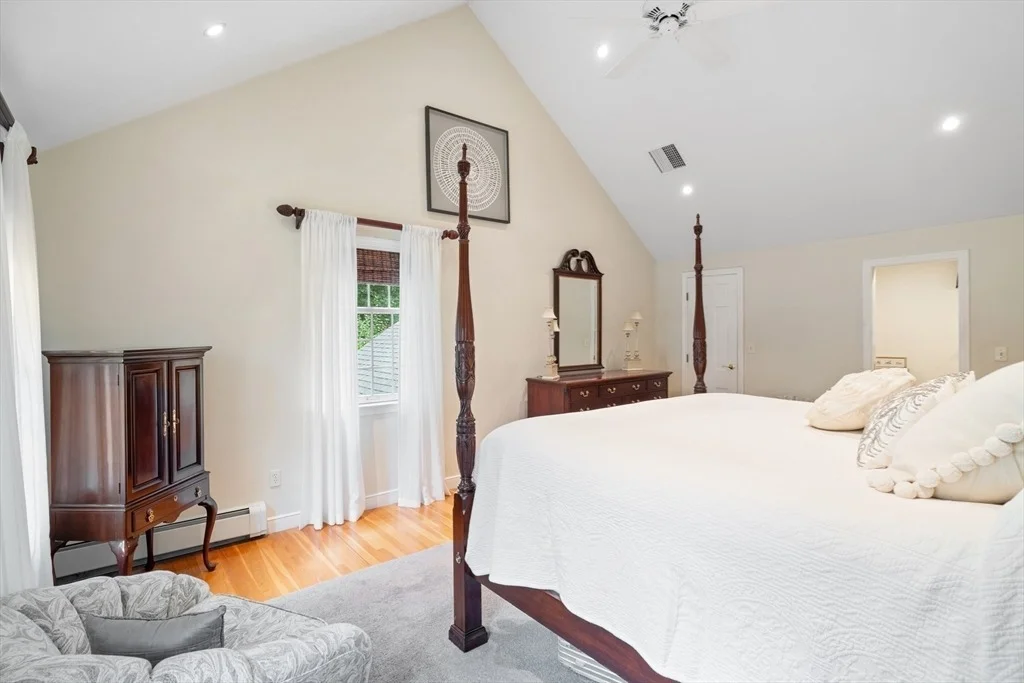 Photo of 2 Knollwood Drive