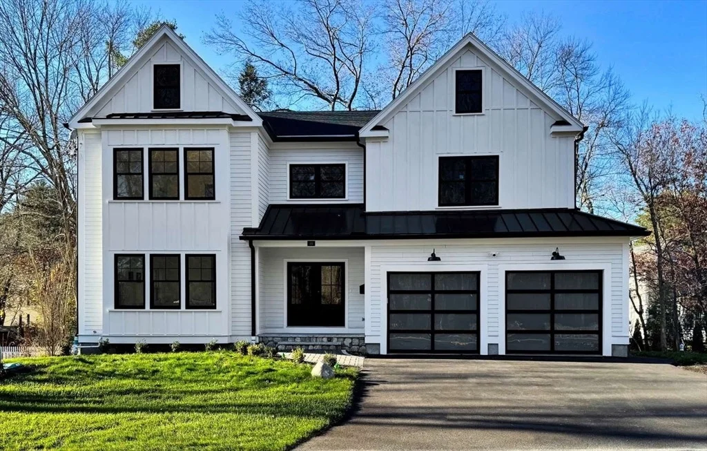 Photo of 311 Dedham Ave