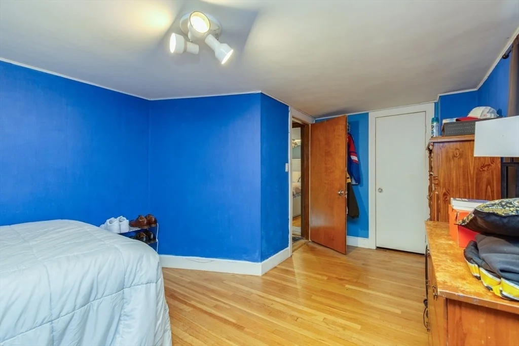 Photo of 119 Lawrence St