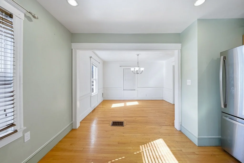 Photo of 12 Eade St