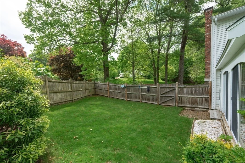 Photo of 69 Stonybrook Dr