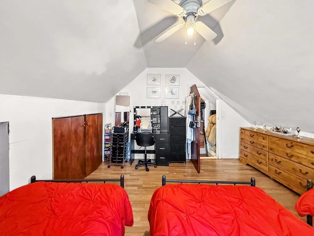 Photo of 76 Baldwin Ave