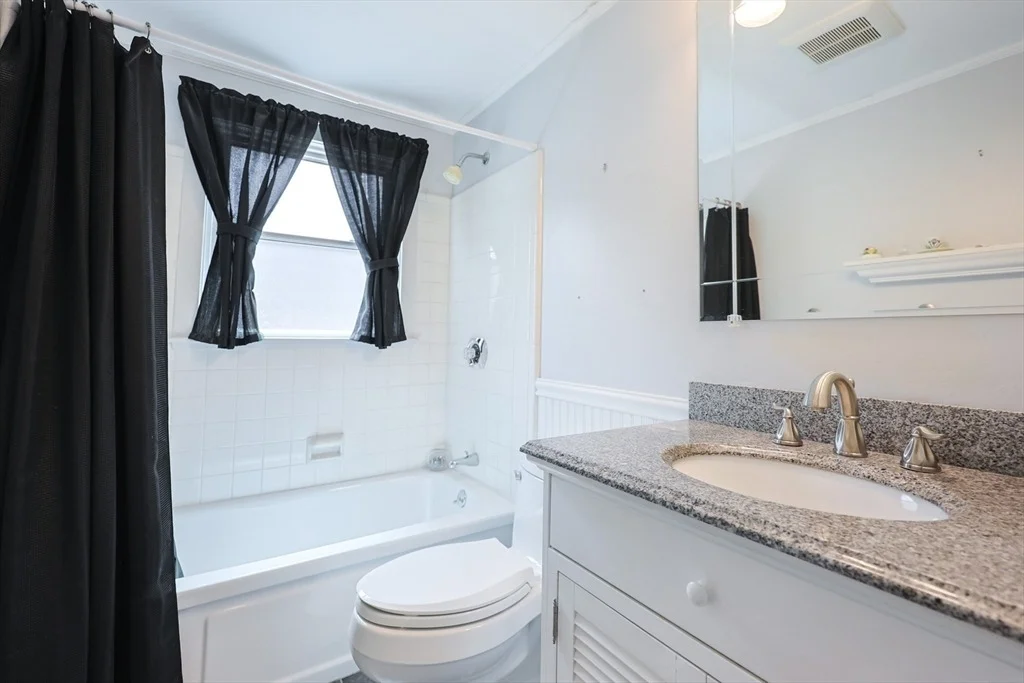 Photo of 5 Ronna Rd