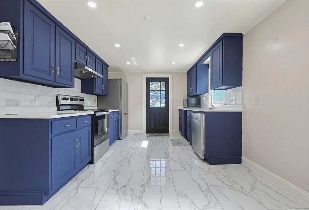 Photo of 14 Lewis Rd