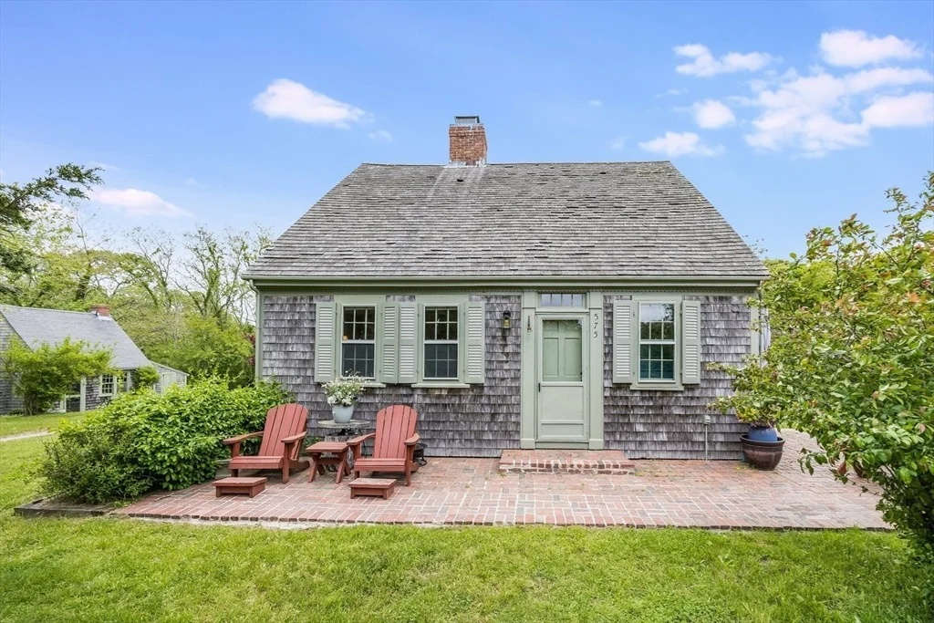 Photo of 575 Nauset Road