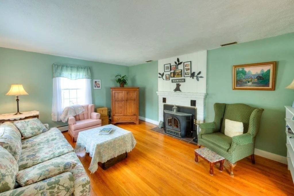Photo of 4 Bjorklund Ave